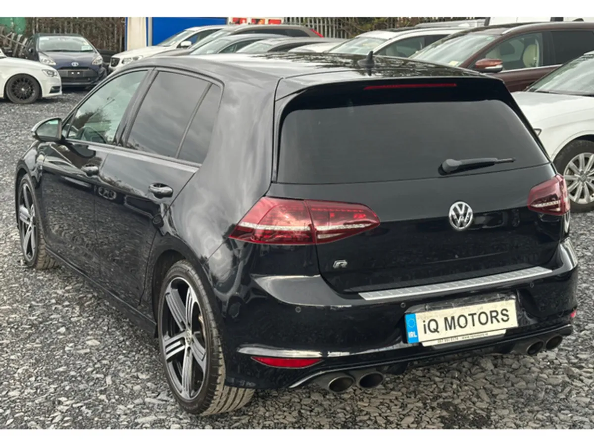 Volkswagen Golf R  - 2.0L Automatic petrol (0640) - Image 5