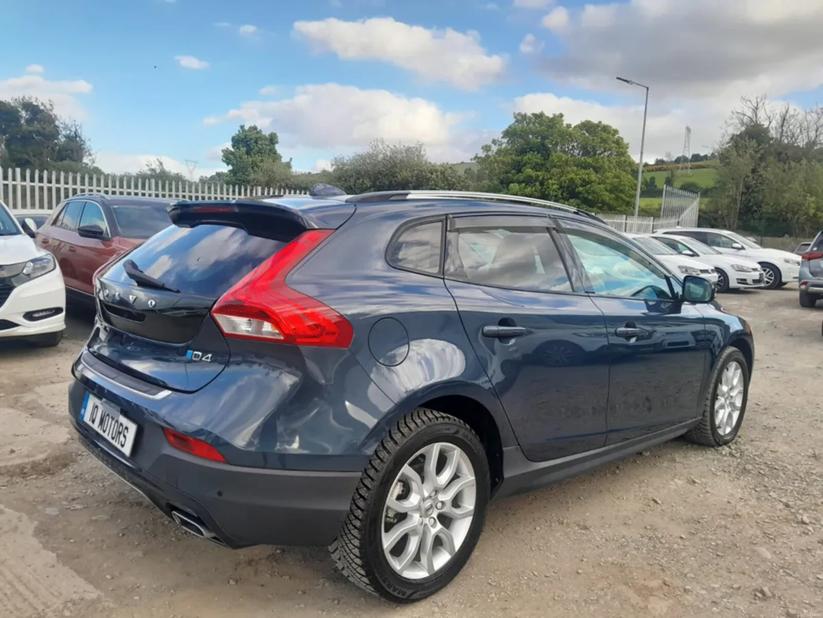 Volvo V40 2.0L Automatic Diesel Low Mileage (8946) - Image 6