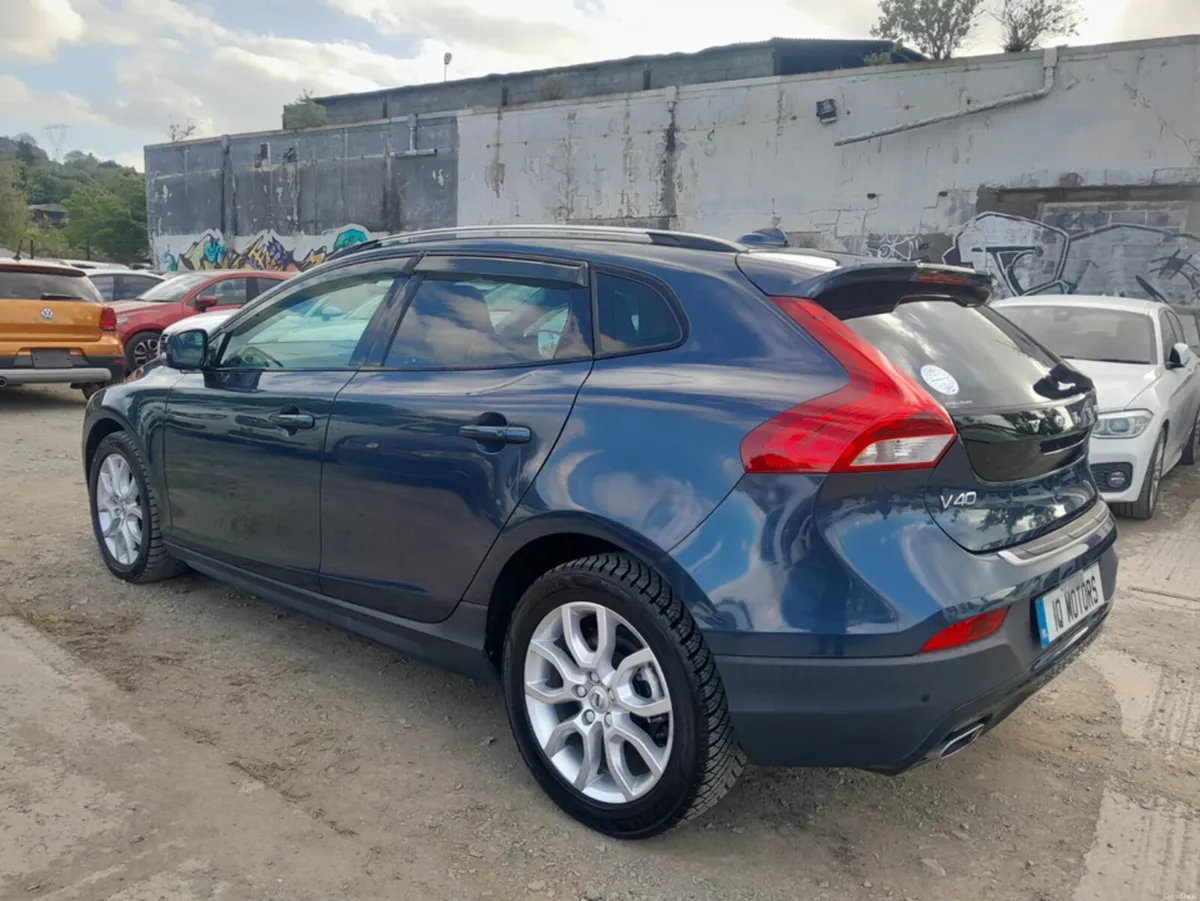 Volvo V40 2.0L Automatic Diesel Low Mileage (8946) - Image 4
