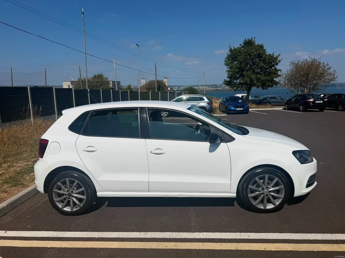 Volkswagen Polo 2015 1.4 TDI Diesel Comfortline+ - Image 2