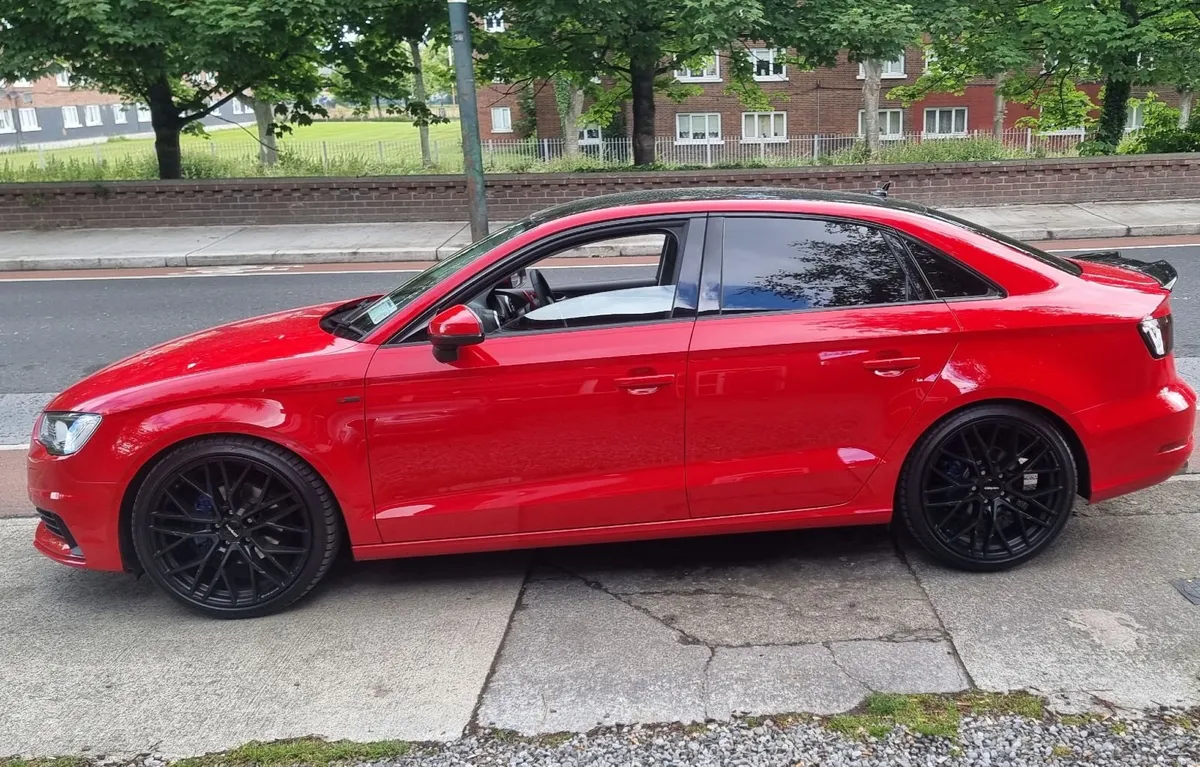 Audi A3 2015 - Image 2
