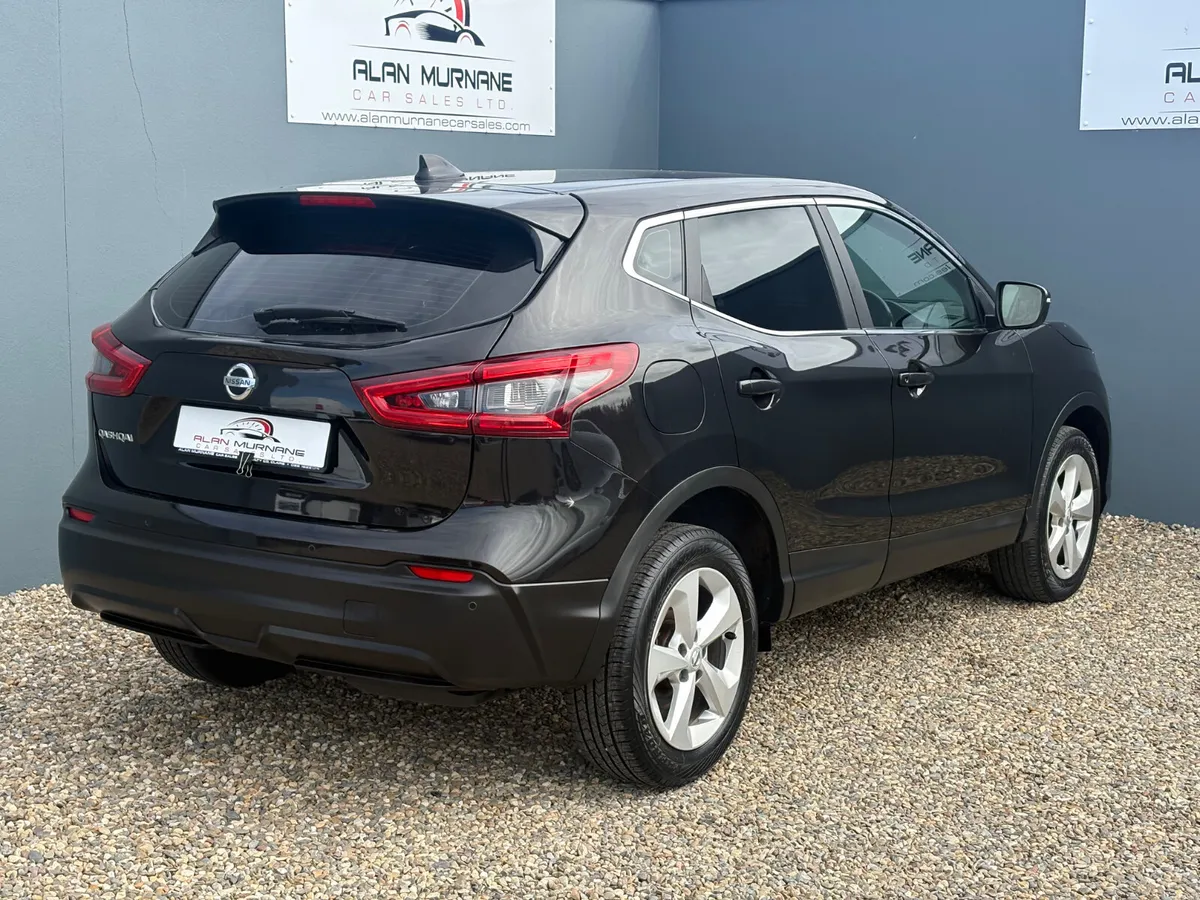 NISSAN QASHQAI ACENTA PREMUIM MODEL 2018 - Image 5