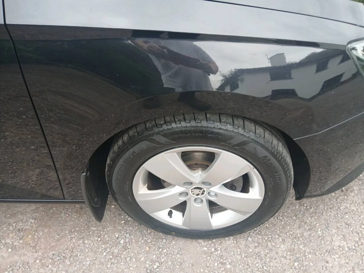 Skoda fabia low mileage - Image 5