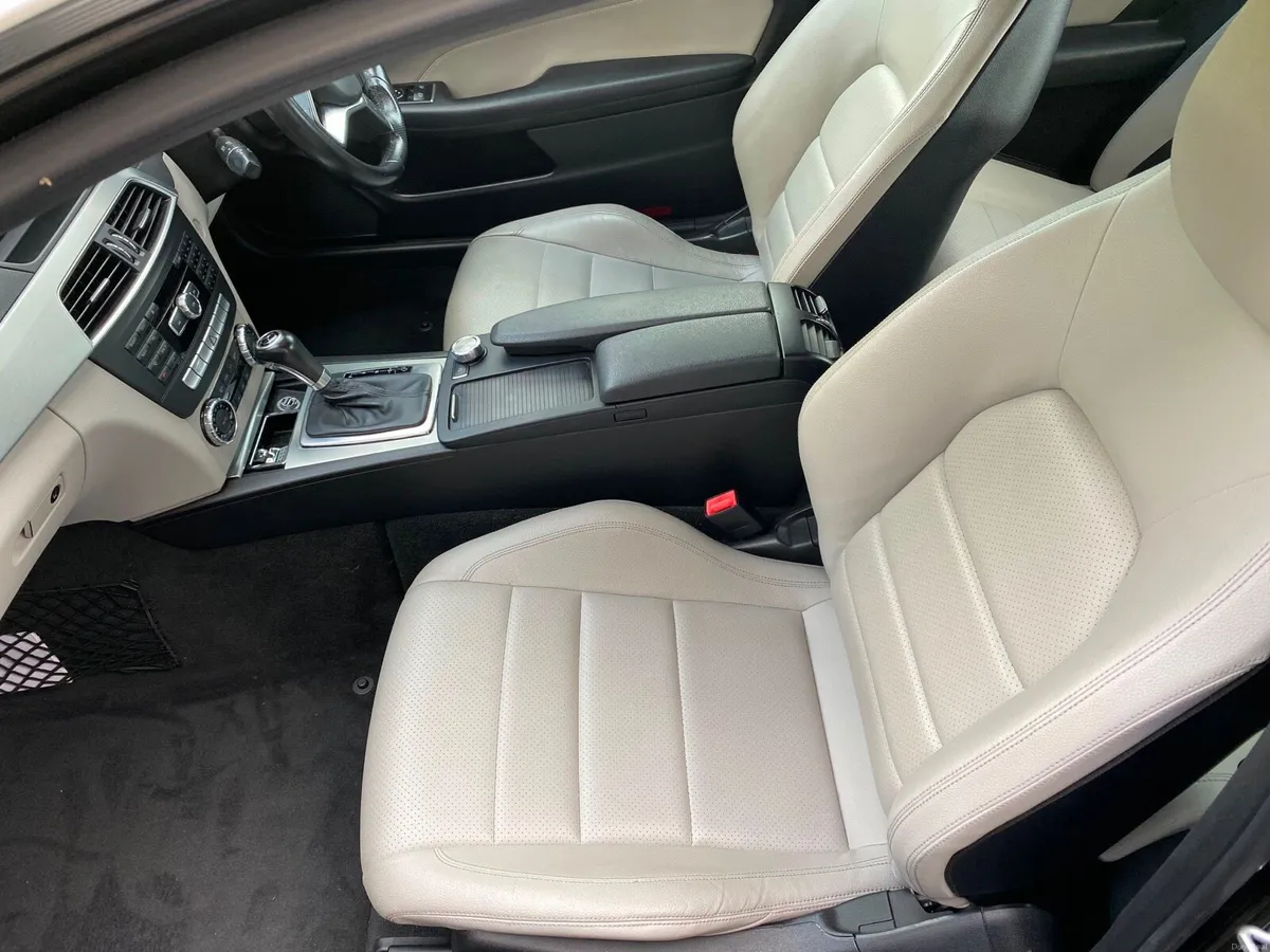 Mercedes-Benz C-Class 2012 - Image 3