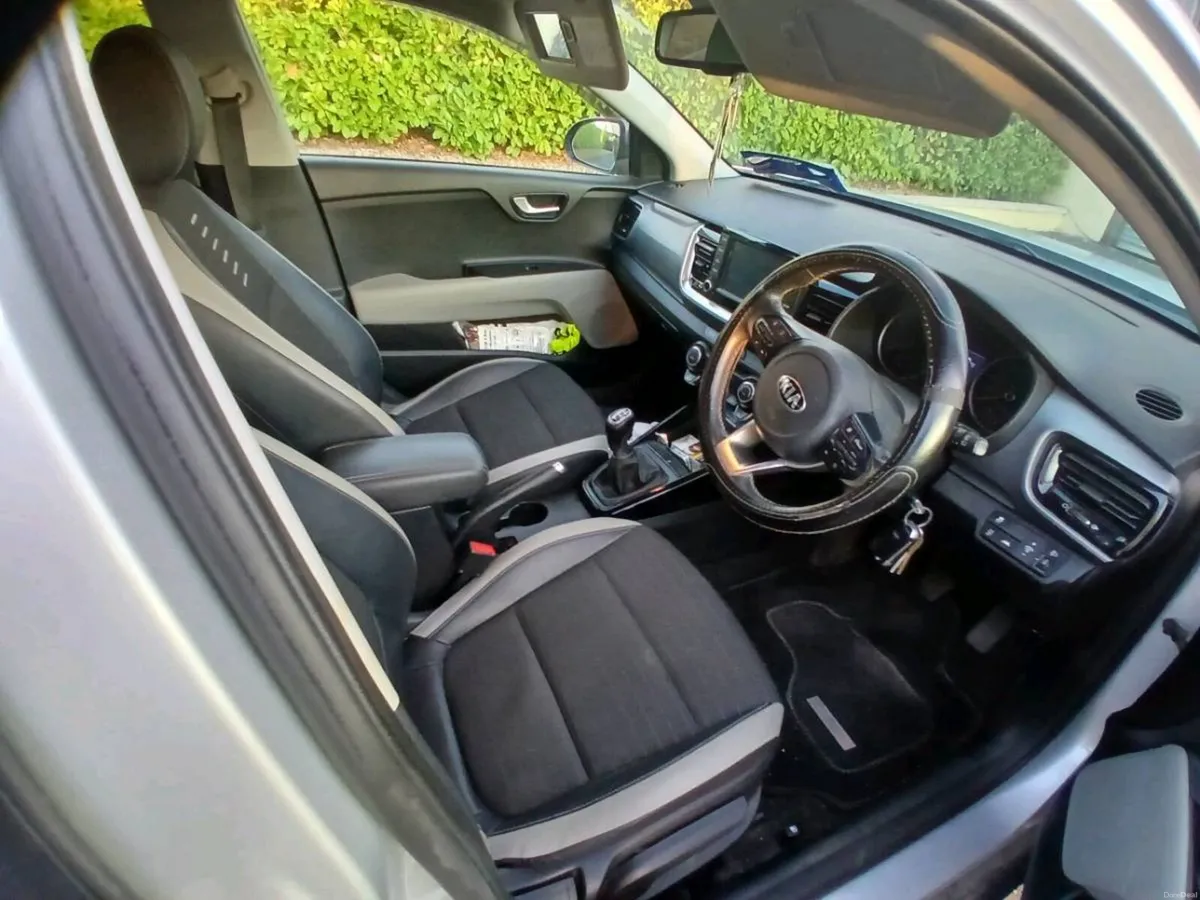 KIA stonic - Image 5