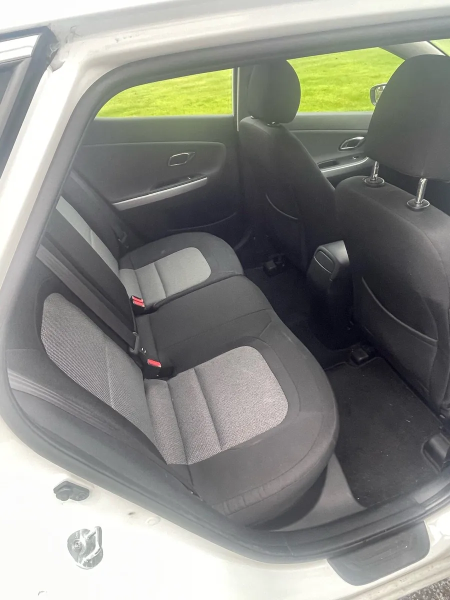 Kia Ceed - Image 2