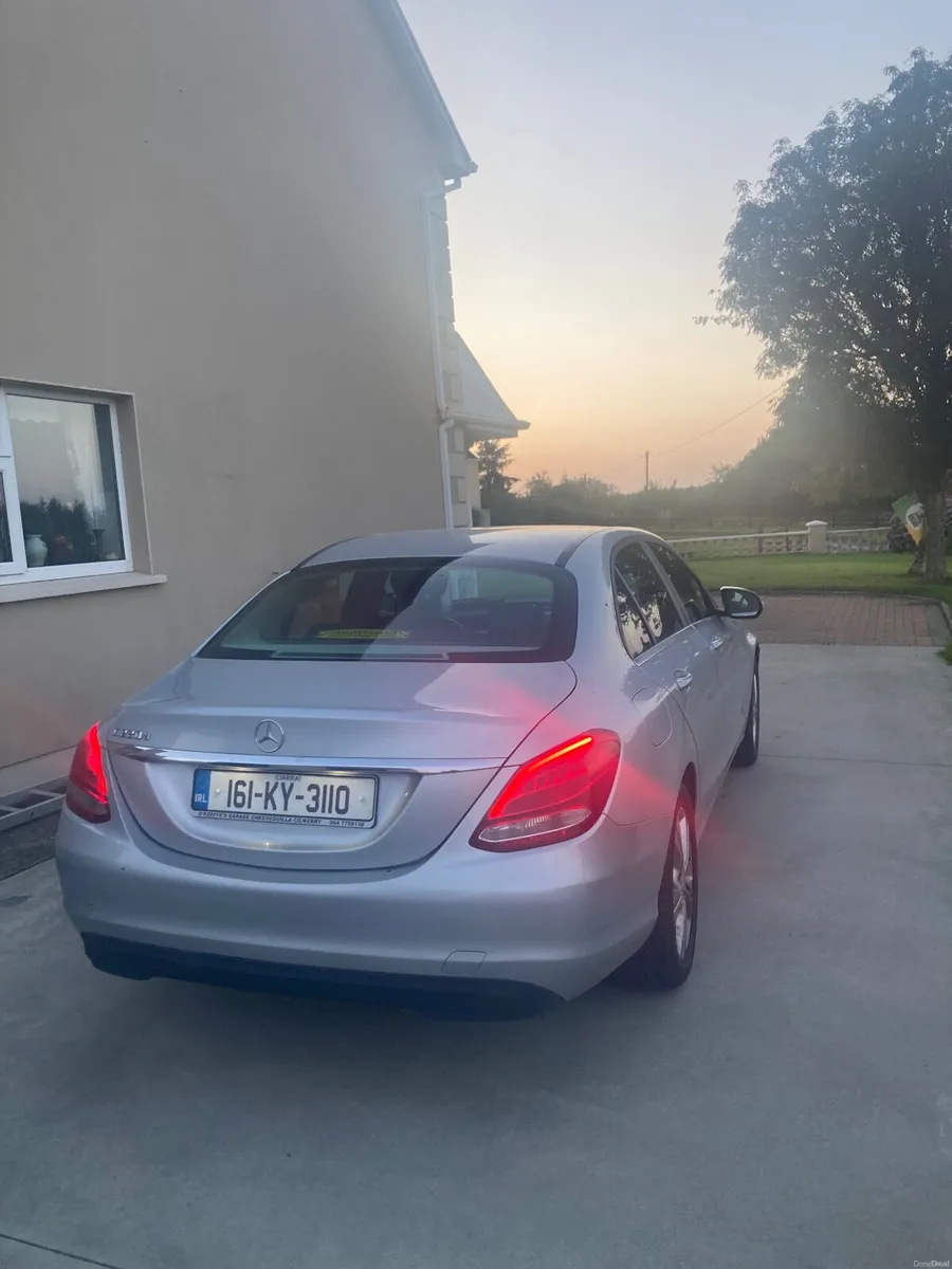 Mercedes-Benz C-Class 2016 - Image 2