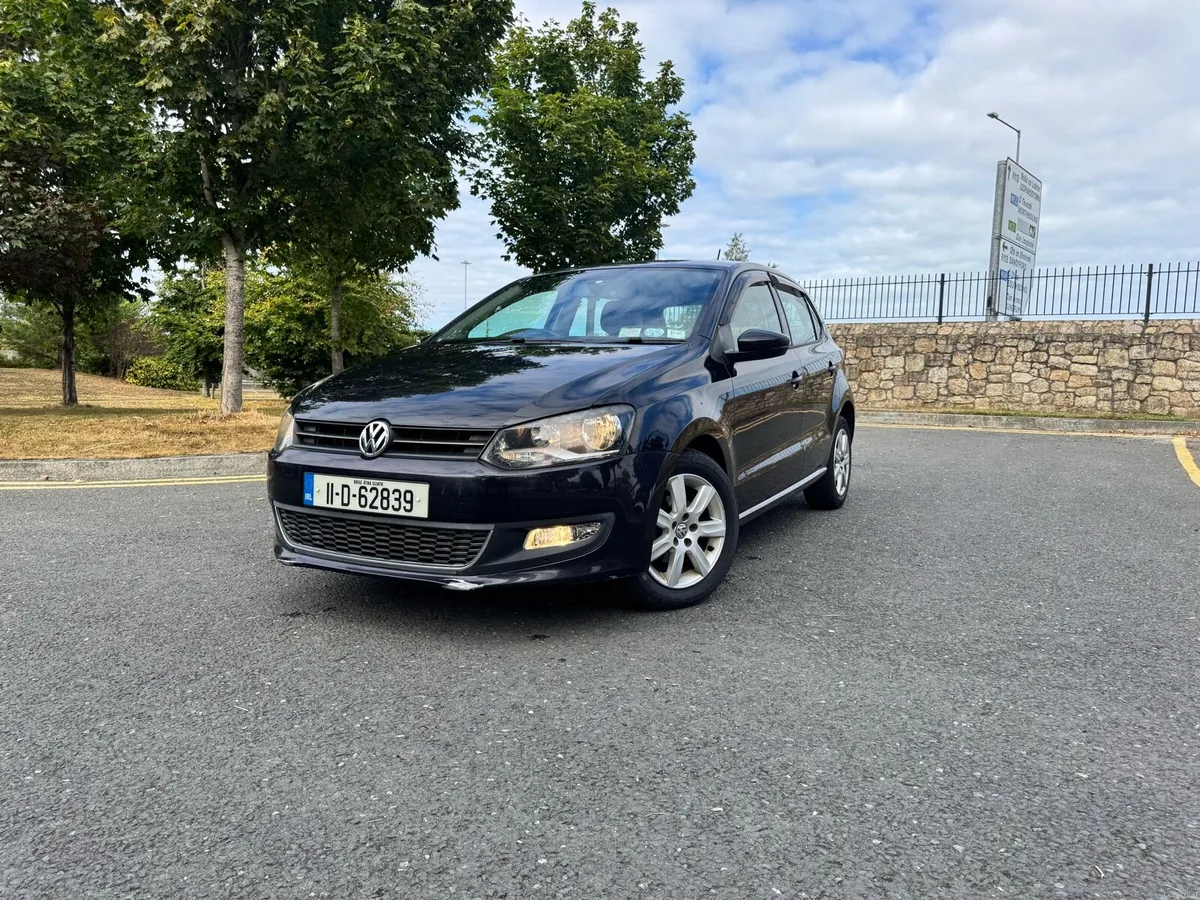 VW POLO AUTO - Leather Heated Seats - Image 2