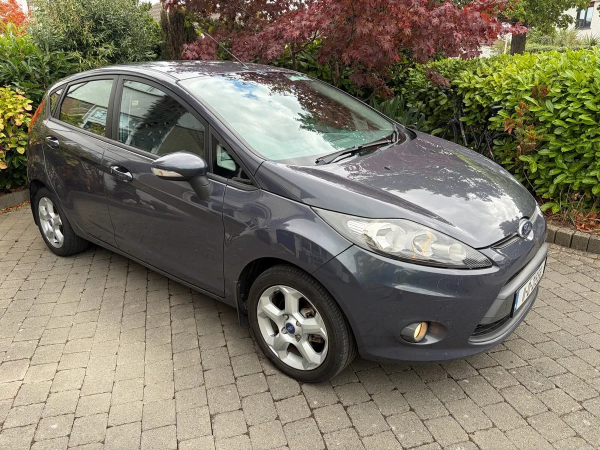 2011 Ford Fiesta 1.25 Zetec 5Dr - Image 2