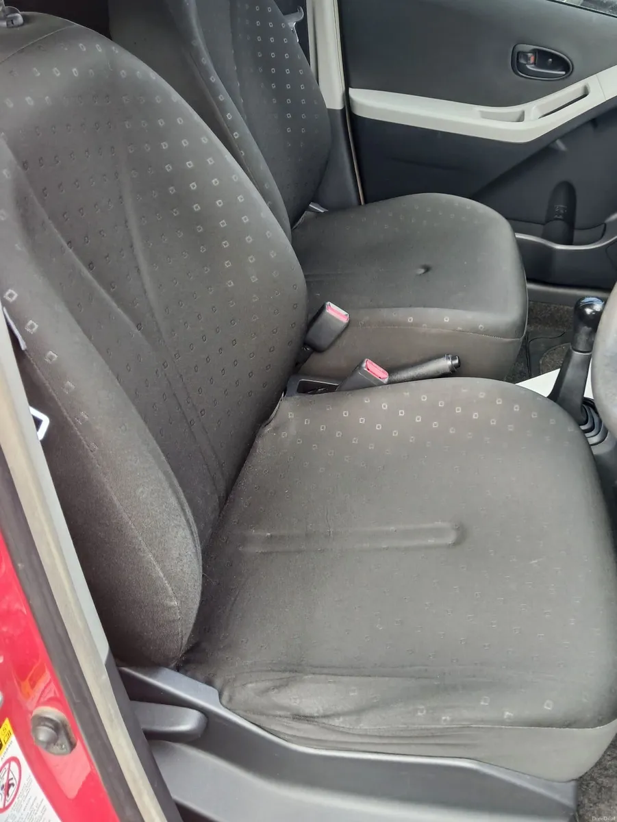 Toyota Yaris 2007 - Image 2