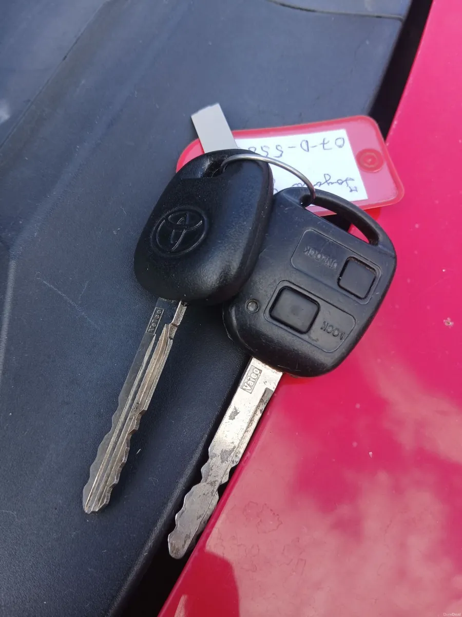 Toyota Yaris 2007 - Image 6