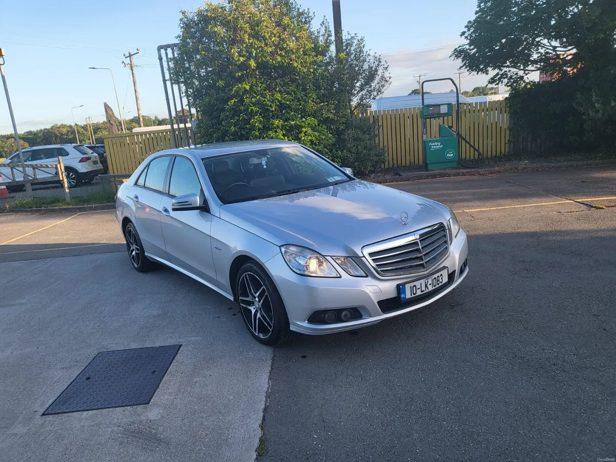 Mercedes-Benz E-Class 2010 - Image 1