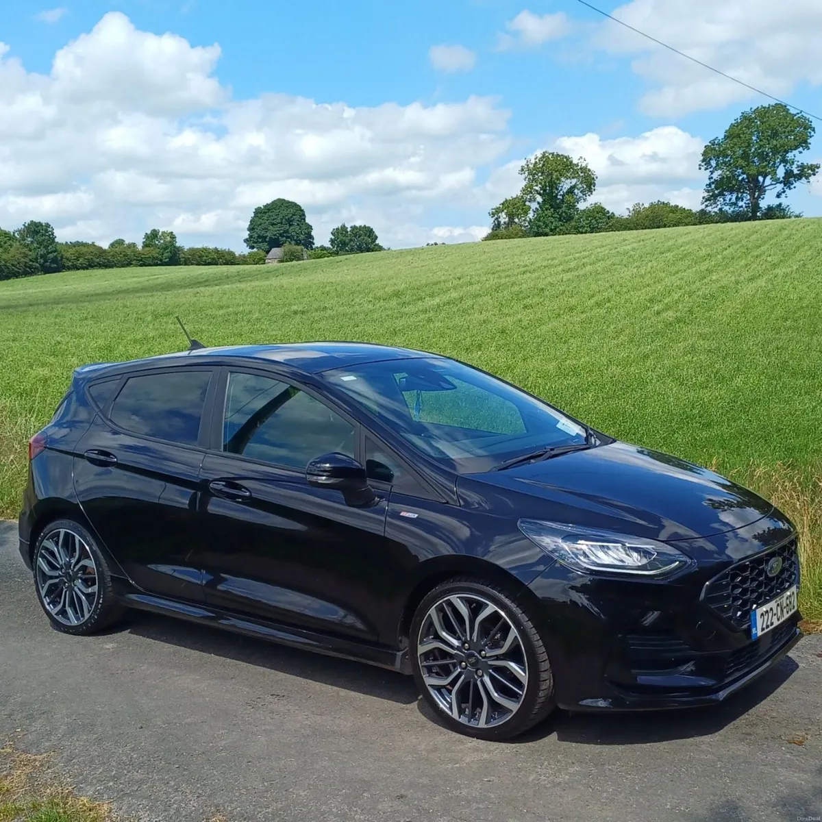2022 Ford Fiesta STLine X Only 33,000 miles - Image 1