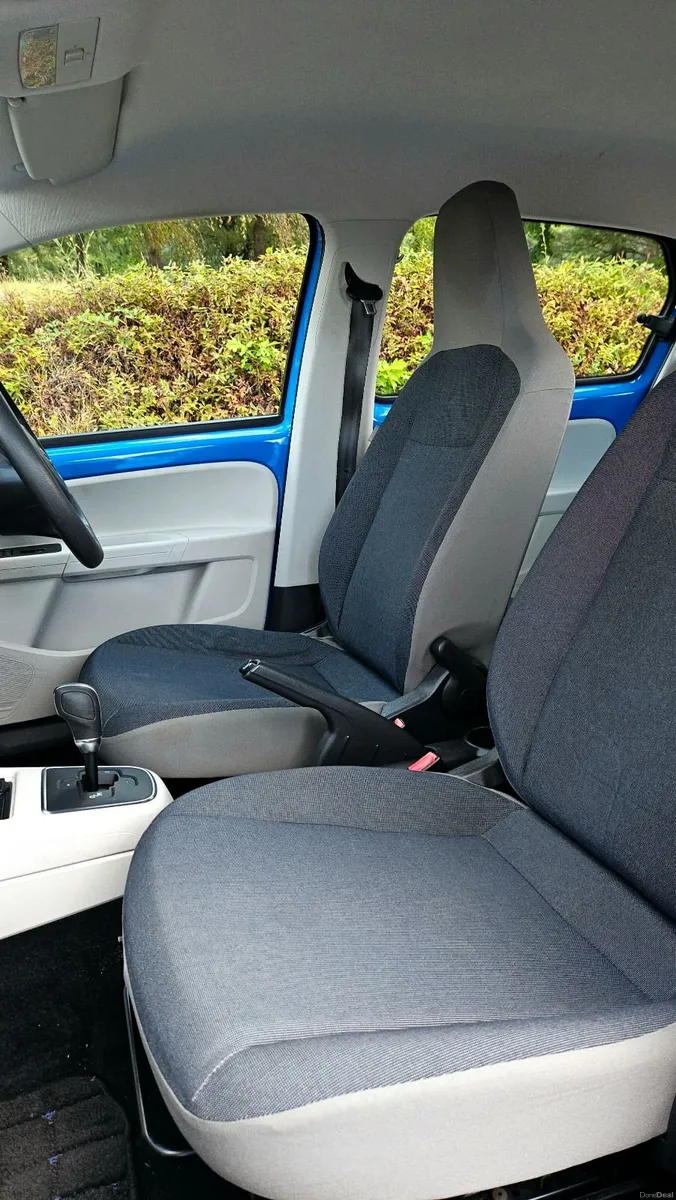 Volkswagen up! 2014 automatic - LOCATED IN FRANCE - Image 2