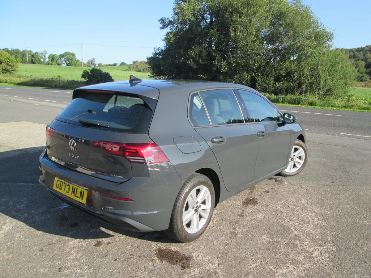 2024  VOLKSWAGEN  GOLF  1.5  TSI  LIFE  5DR - Image 4