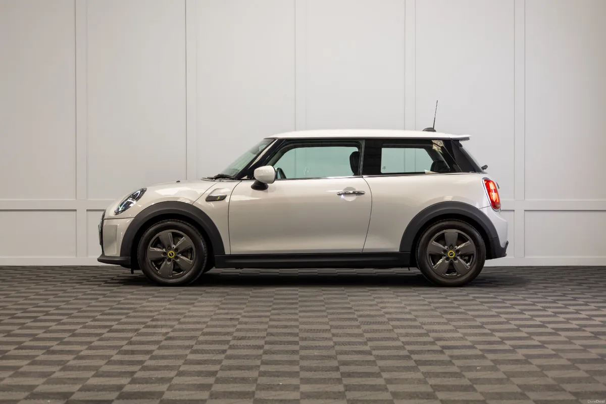 2022 Mini Cooper Electric S Level 1 - Image 3