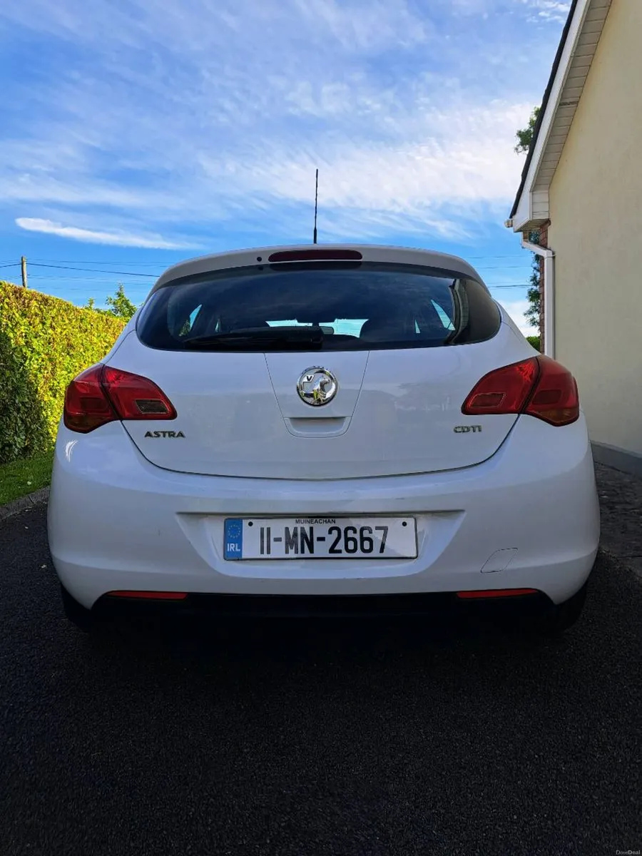 2011 Vauxhall Astra 1.7 CDTi - Image 5