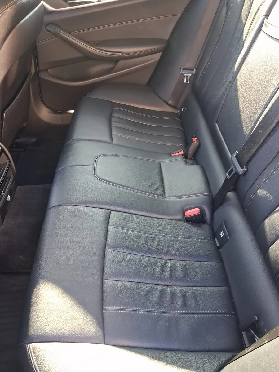 BMW Tourer 5 Series - Image 3
