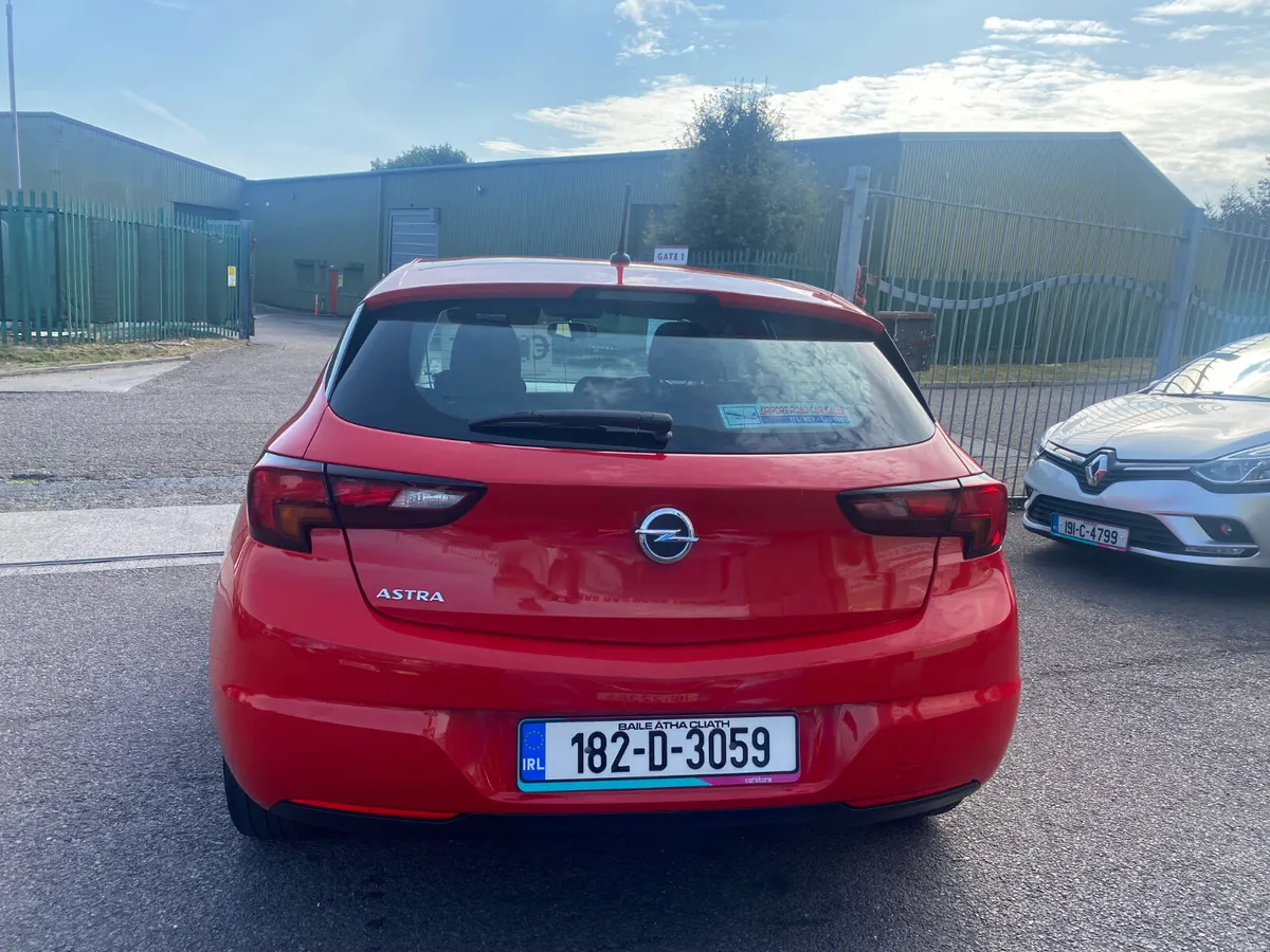 Opel Astra 2018 - Image 5