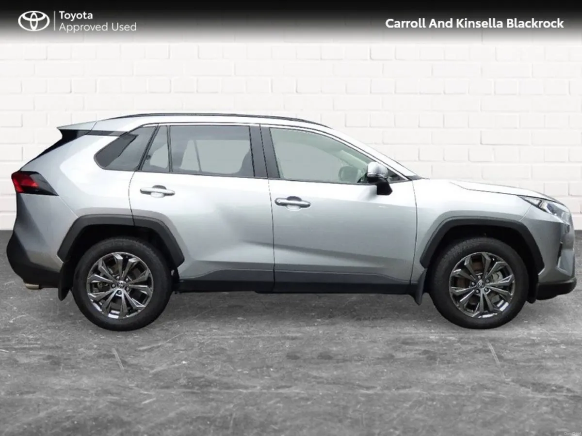 Toyota RAV4 Hybrid Sol - Image 3
