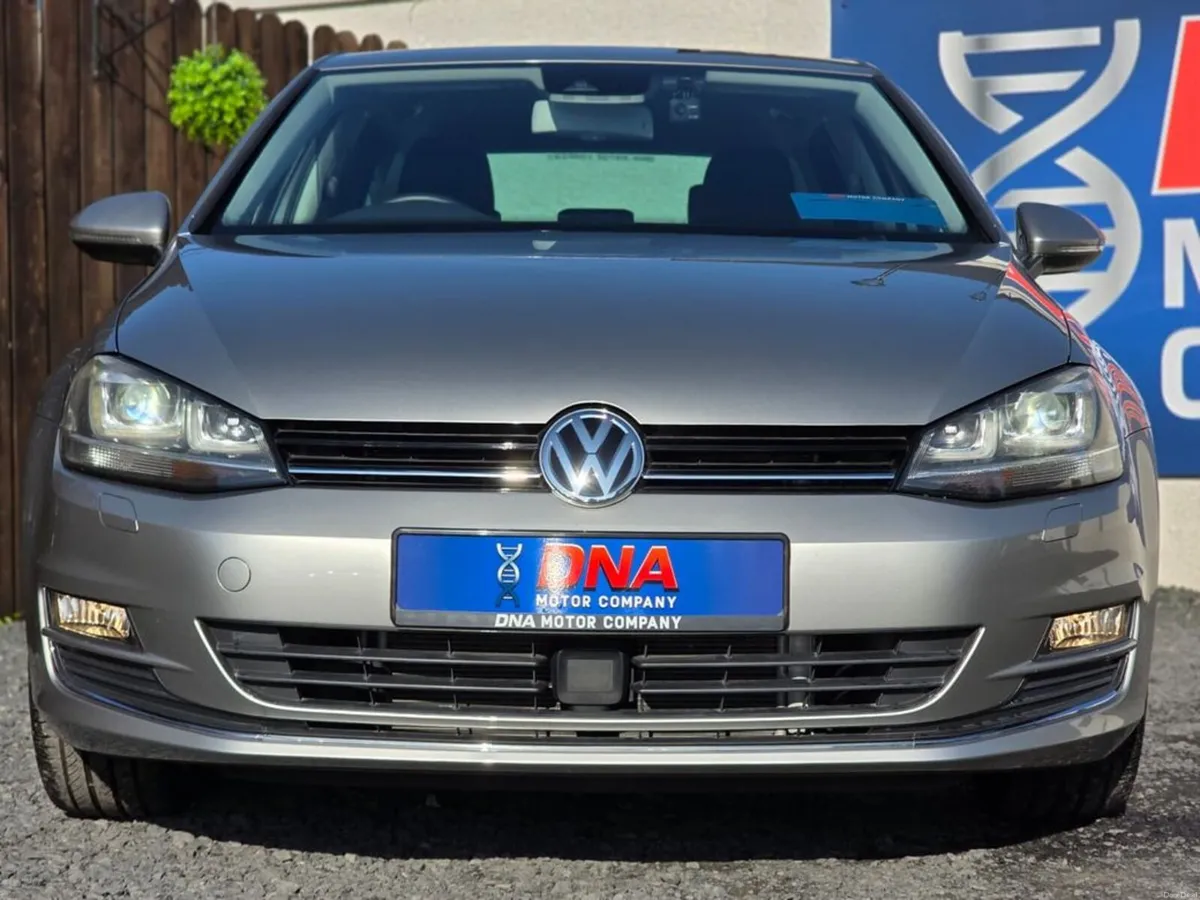 Volkswagen Golf HIGHLINE - ONLY 18K KMS - AUTO - Image 2