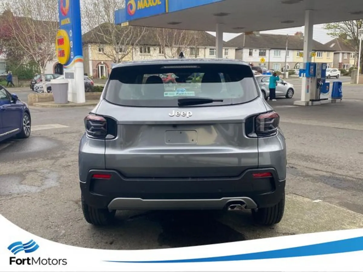 Jeep Avenger Altitude 1.2 Hybrid Automatic - Image 6