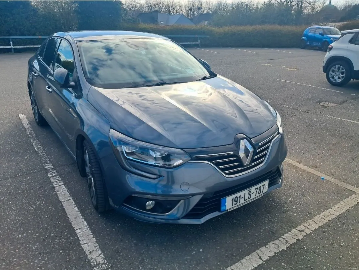 Renault Megane 2019 - Image 1