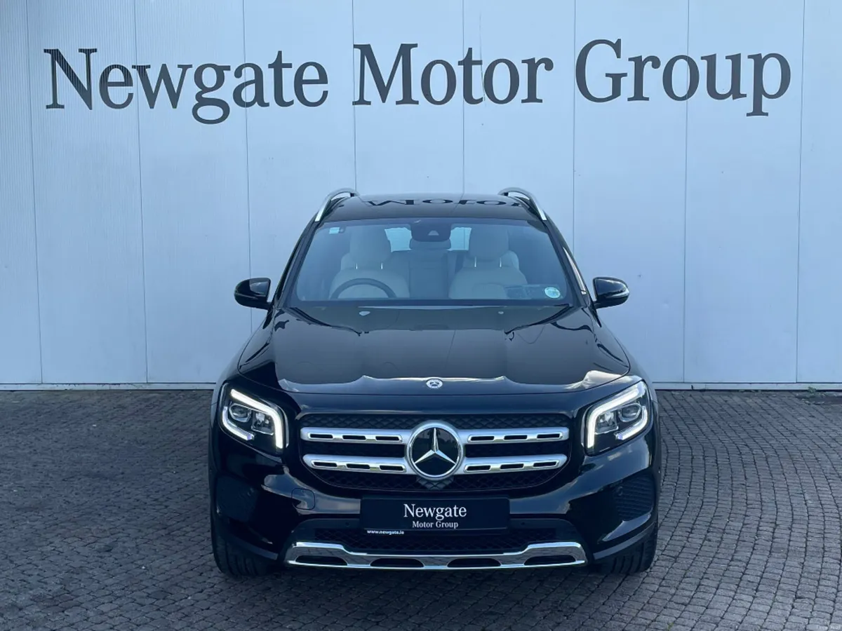 Mercedes-Benz GLB 180 d 180 D Progressive (7) 5DR - Image 2