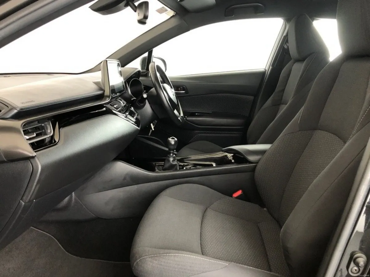 Toyota C-HR C-HR 1.2T LUNA - Image 6