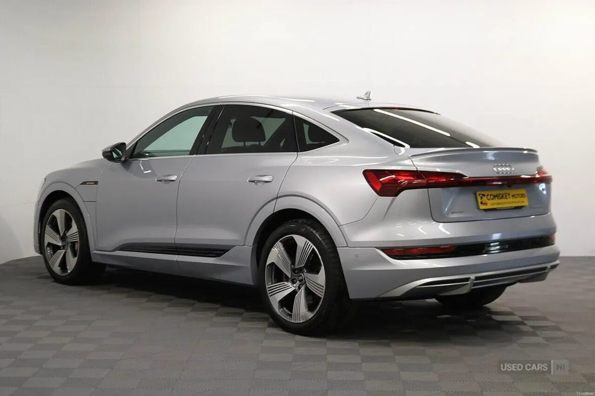 Audi e-tron S line - Image 4