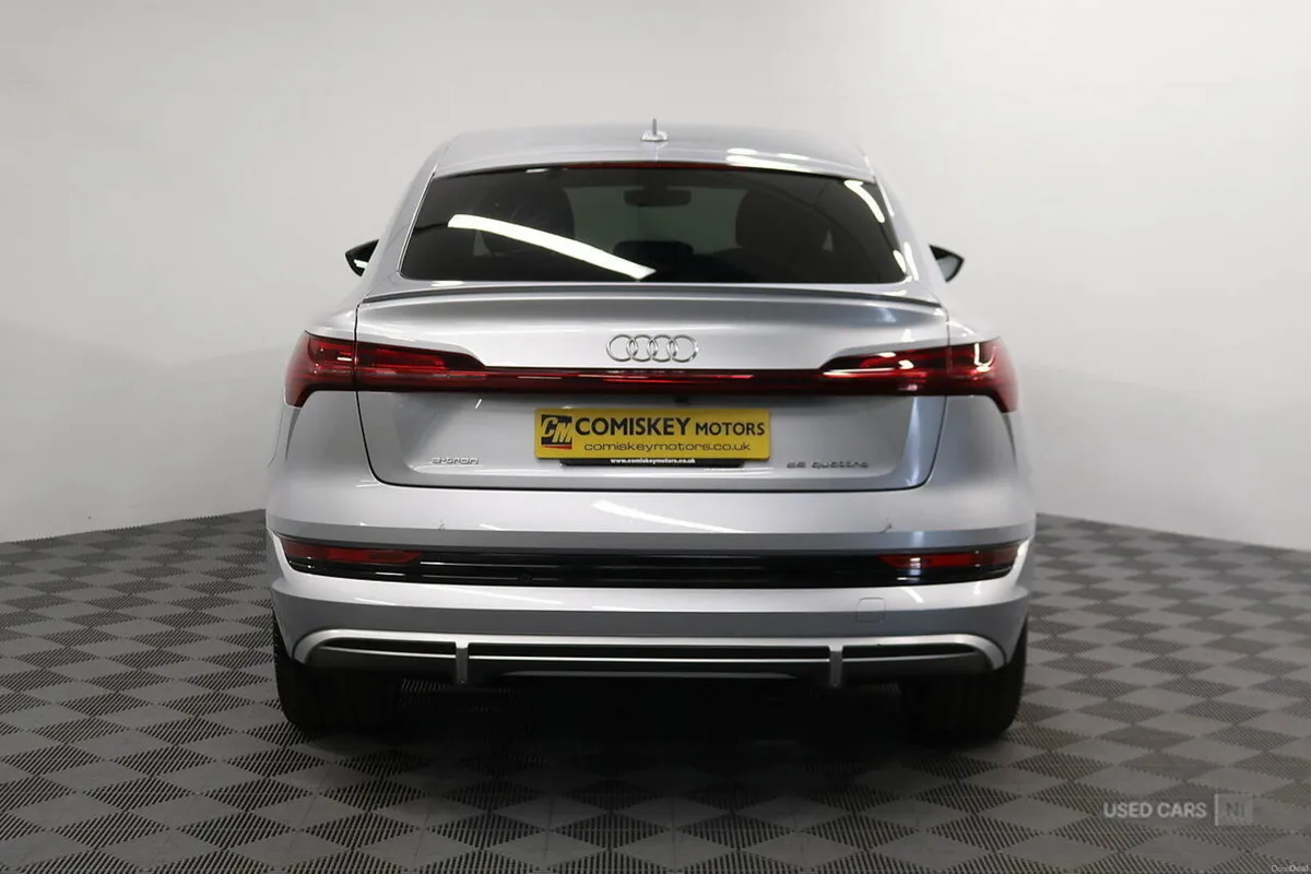 Audi e-tron S line - Image 5