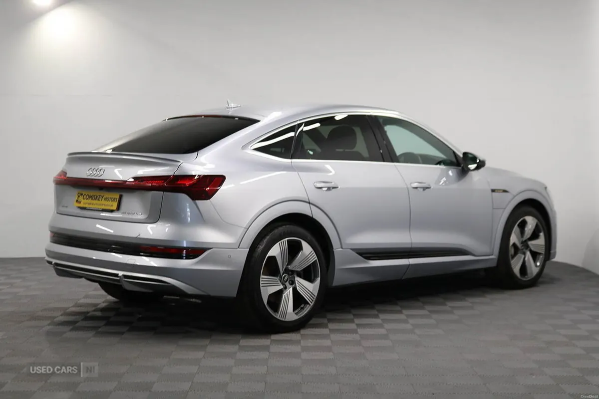 Audi e-tron S line - Image 6
