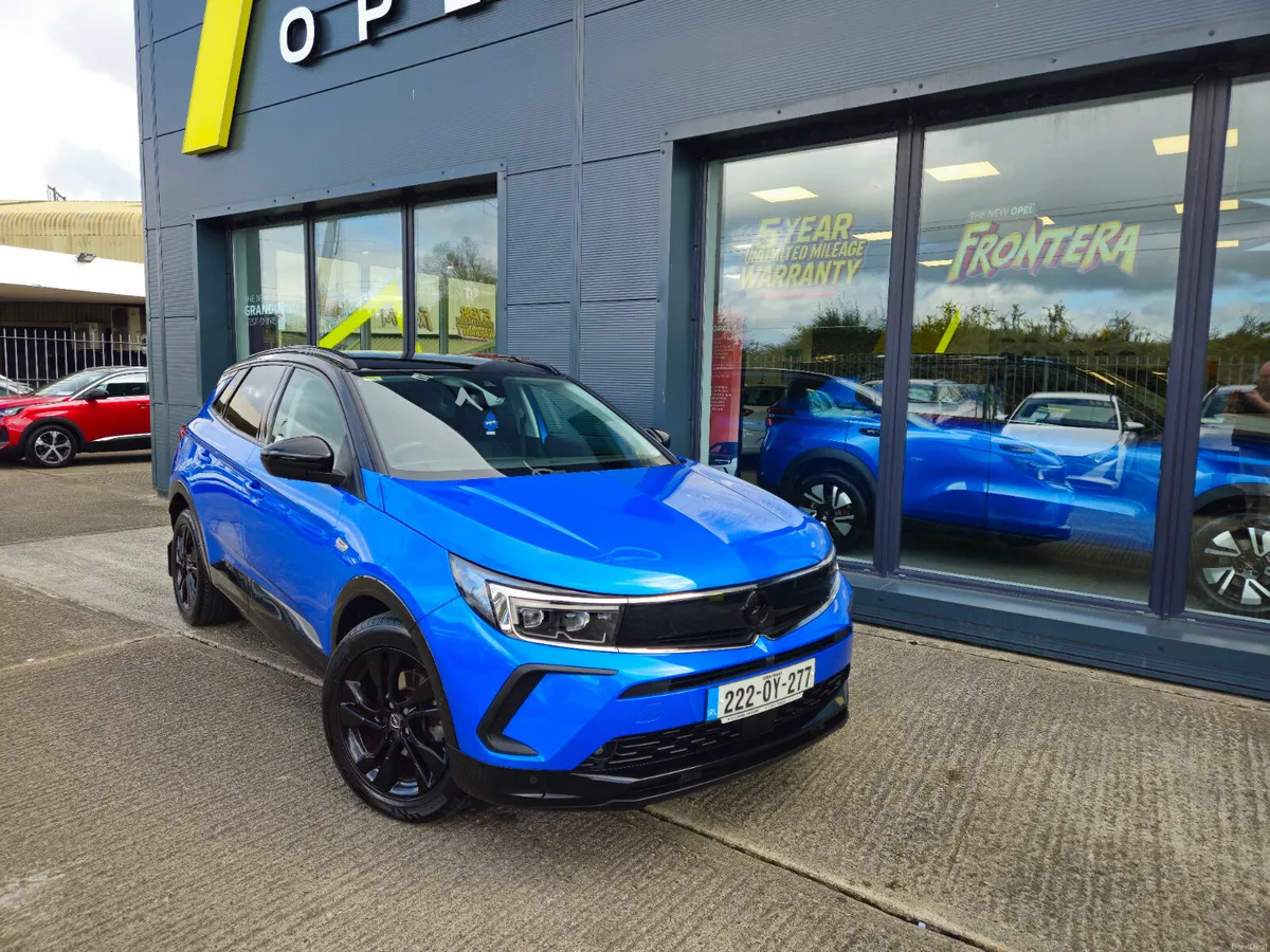 Opel Grandland X SRi 1.2i 130PS 6 Speed - Image 1