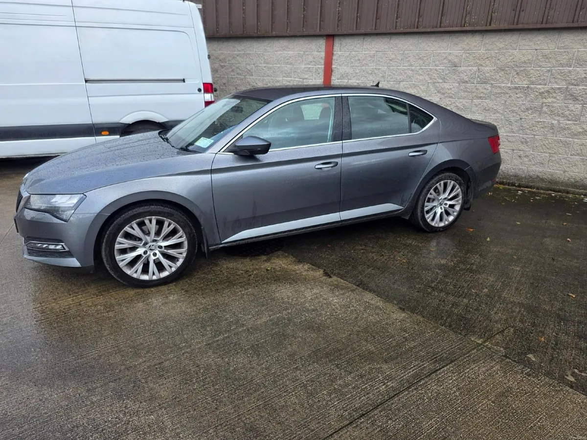 Skoda Superb 2024 - Image 2