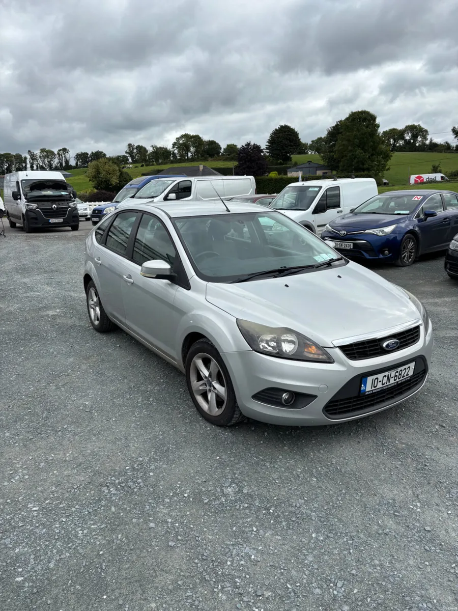 Ford Focus 2010 - Image 1