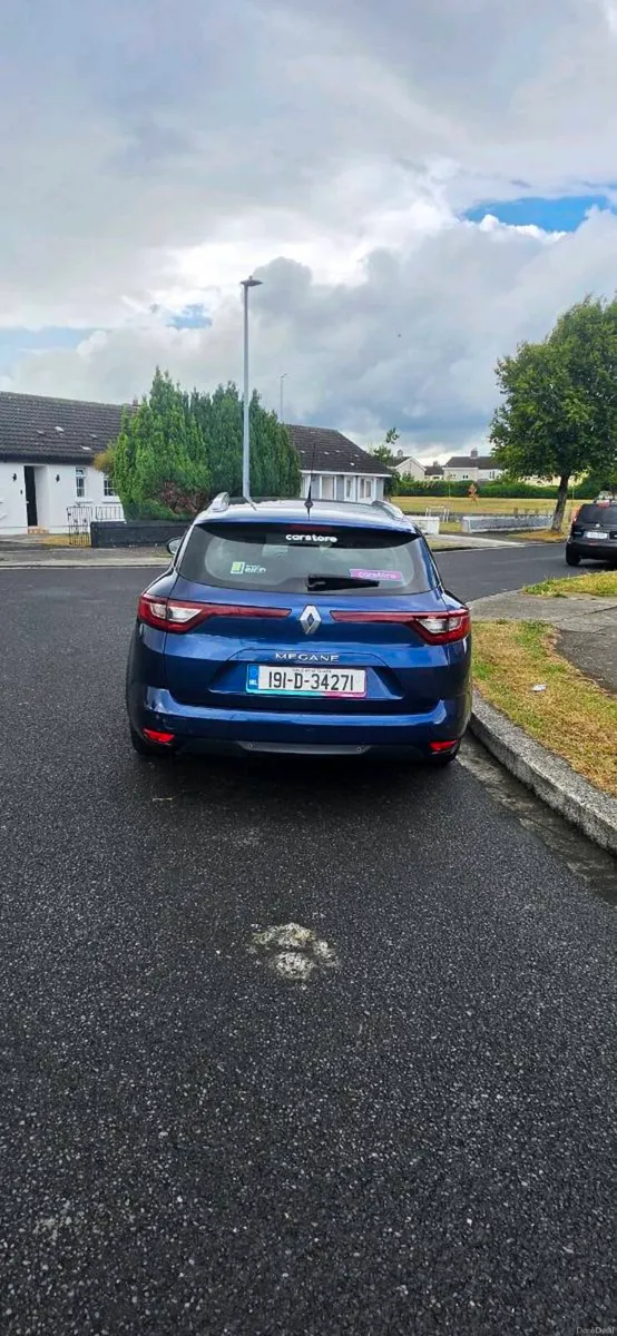 Car - Image 4