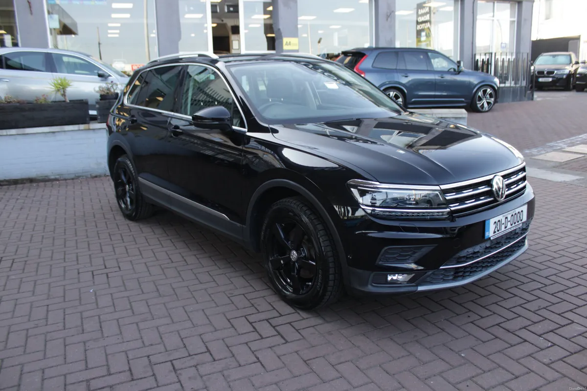 2.0TDI 4-MOTION HIGHLINE EDITION  5DR ESTATE AUTOM - Image 1