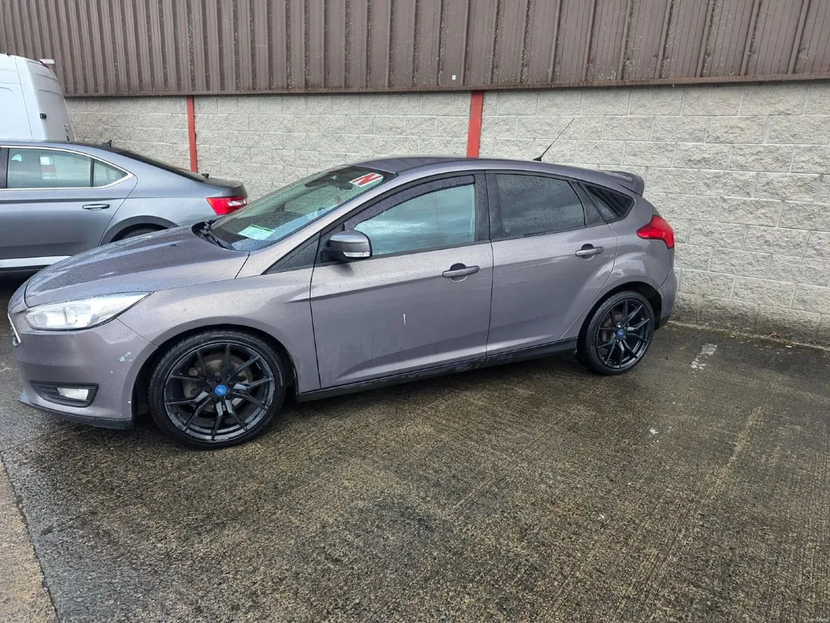 Ford Focus 2016 - Image 2