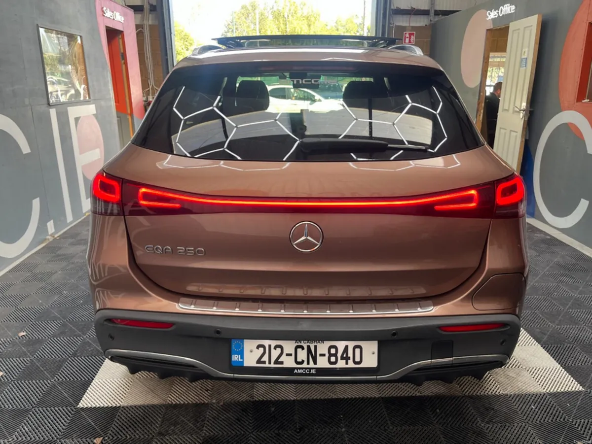 Mercedes-Benz EQA 2021 MERCEDES-BENZ EQA AUTOMATIC - Image 4
