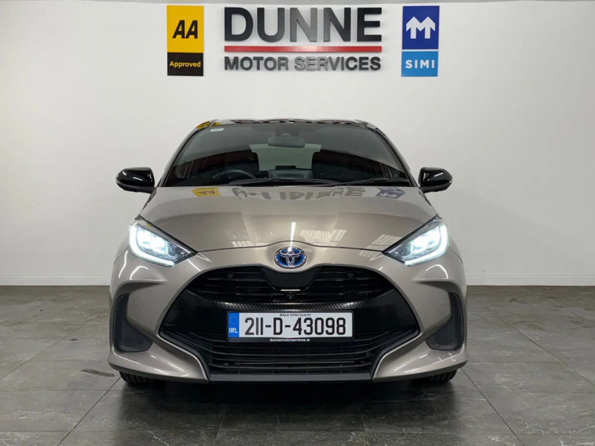 Toyota Yaris 1.5 6AA-MXPH10 HEV 5DR A - Image 3