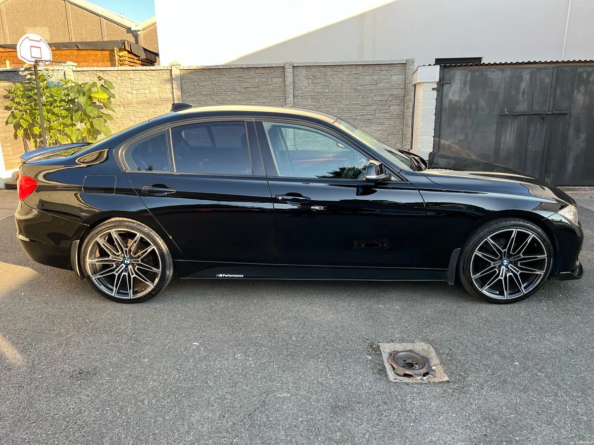 BMW 320D - Image 5