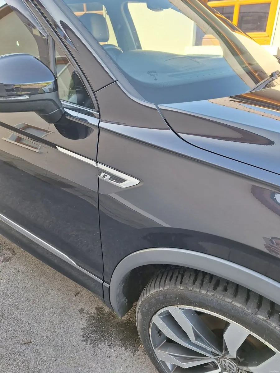 Volkswagen Tiguan 2019 - Image 3