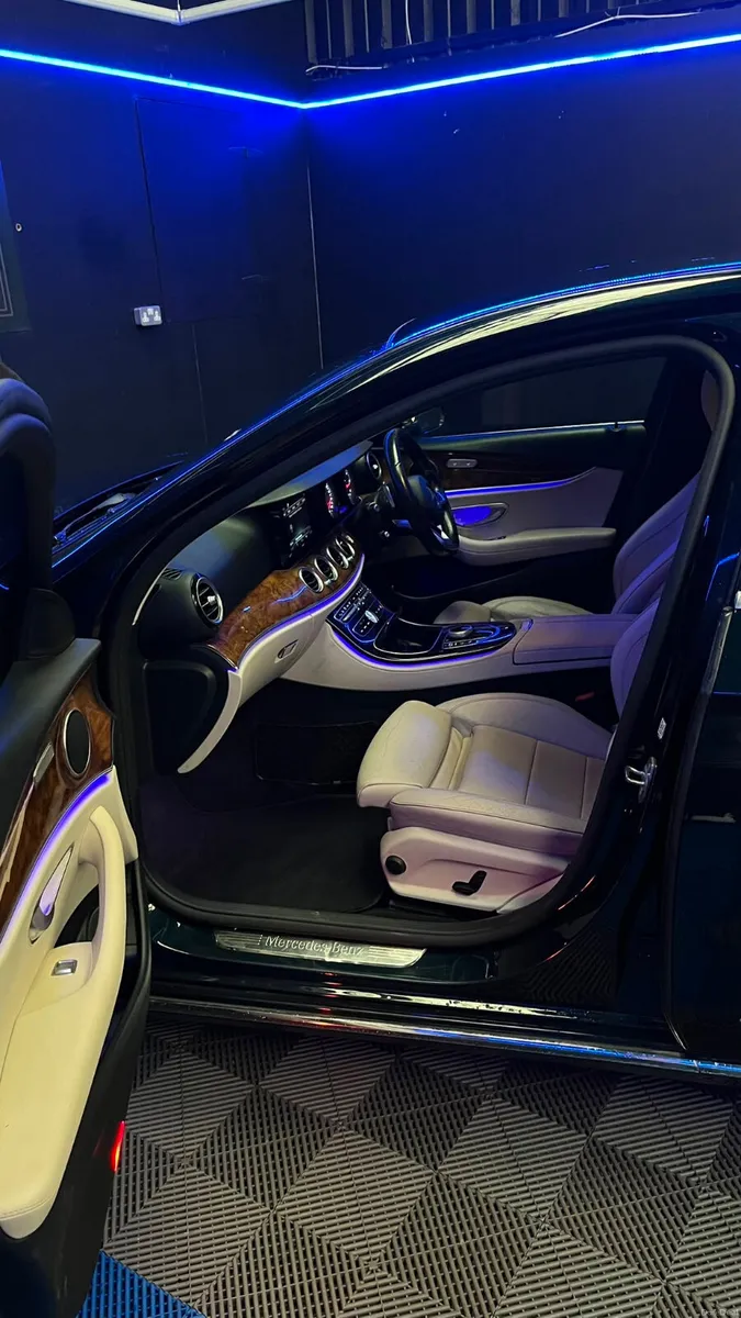 Mercedes E-Class Avantgarde 2.0 diesel,Automatic - Image 5