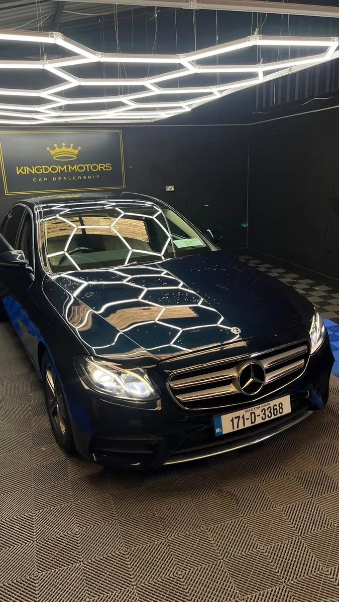 Mercedes E-Class Avantgarde 2.0 diesel,Automatic - Image 3