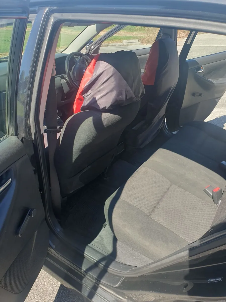 Toyota Corolla 2007 D4D - Image 6