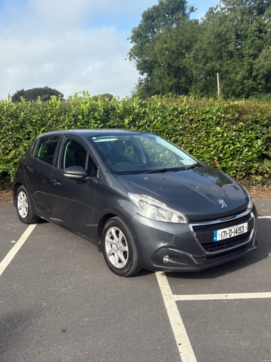 Peugeot 208 2017 - Image 1