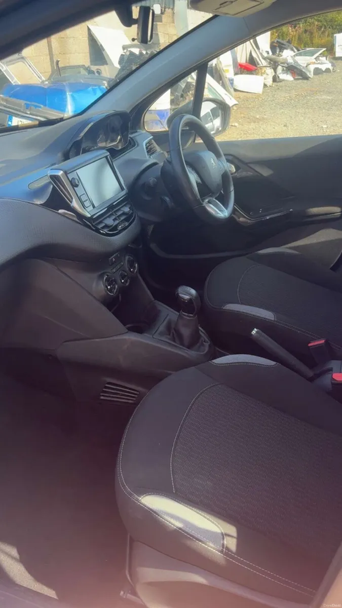 Peugeot 208 2017 - Image 3