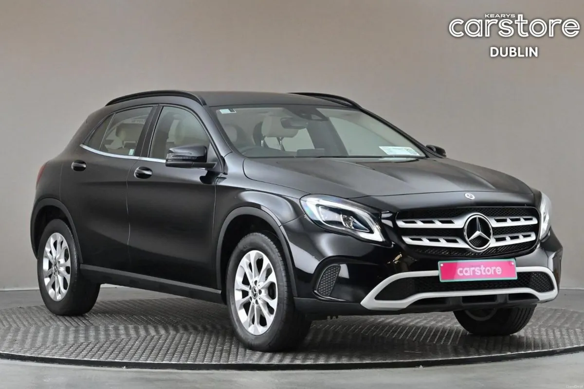 Mercedes-Benz GLA GLA 180 **BEIGE LEATHER** - Image 1