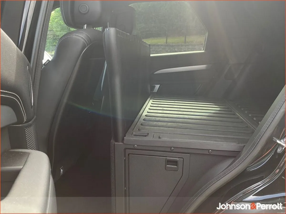 Land Rover Discovery DISCOVERY DISCOVERY 3.0 SD6 R - Image 5