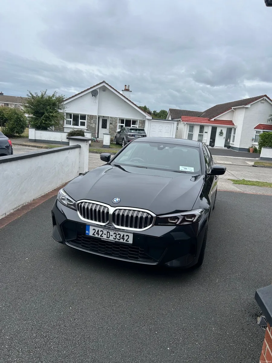 BMW 3-Series 2024 - Image 1
